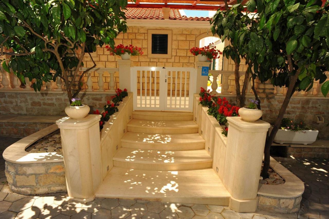 Villa Anni Sutivan Esterno foto